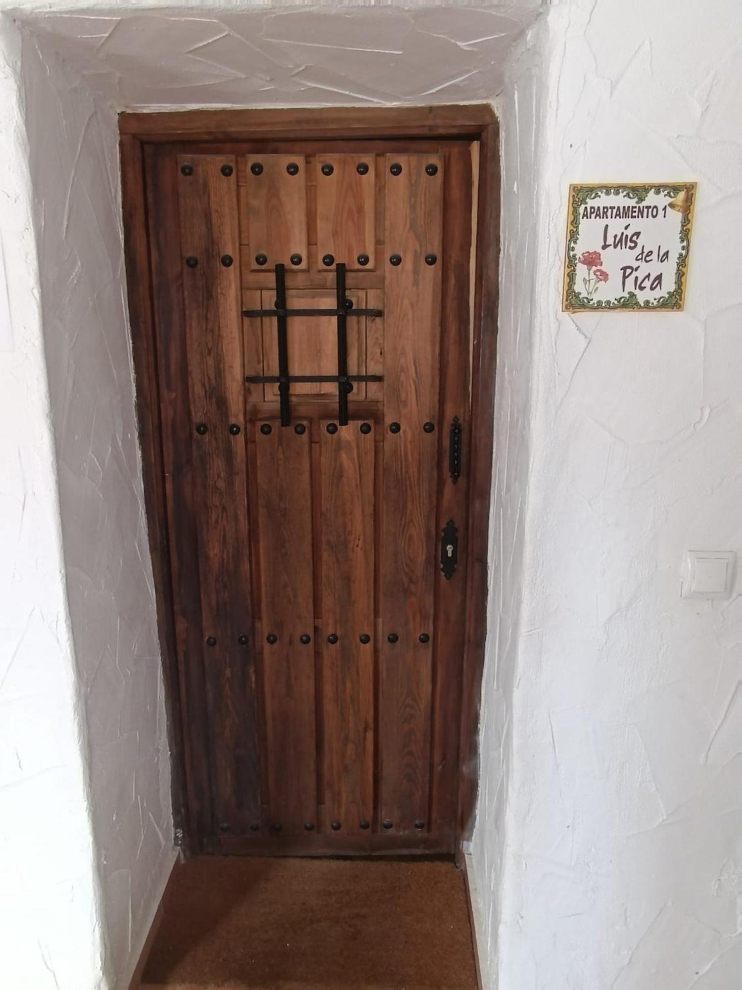 Apartamentos La Campana 1 Jerez de la Frontera Exterior photo